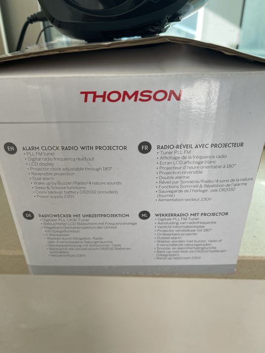 Rádio Relógio Novo dentro da Caixa