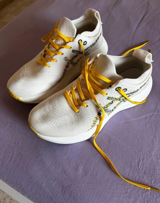 Asics Nimbus Mirai 42.5
