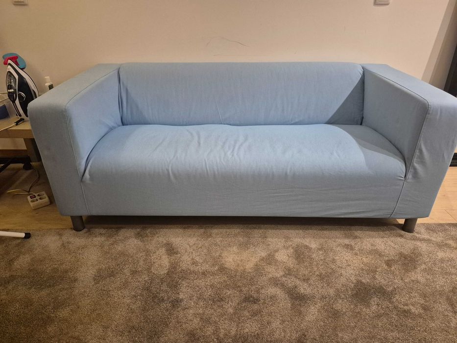 Vendo sofá  2 ligares, pouco uso