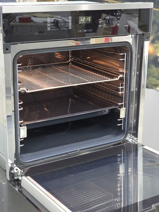 Духова шава Miele H2566 B конвекція  76 л салазки