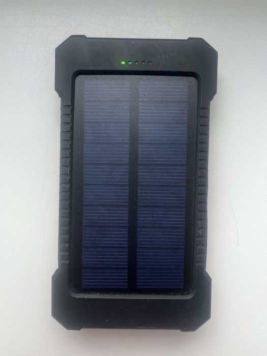 Powerbank z panelem słonecznym