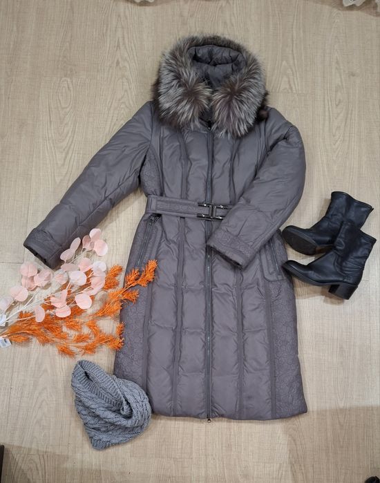 Класичний пуховик з натуральним хутром