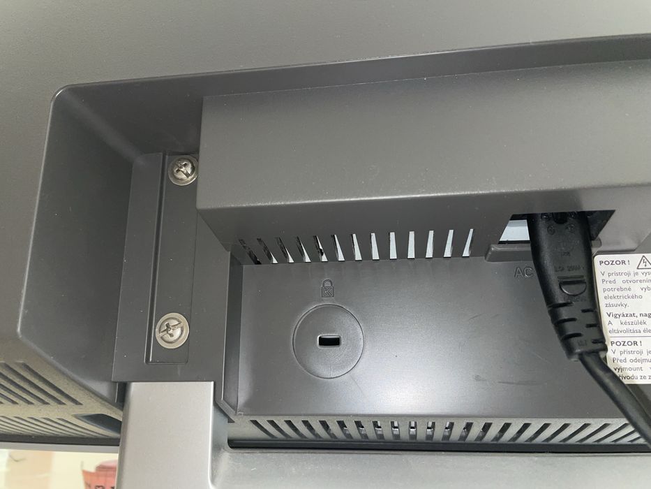 Телевізор Philips 32PF7320/10