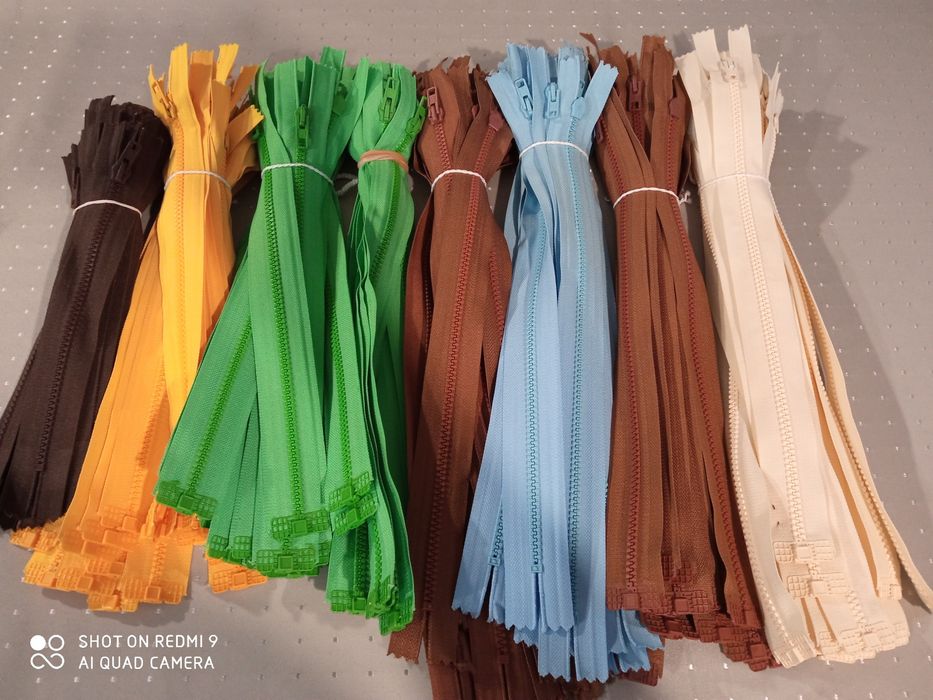 Zamek suwak kostka 10 szt kolory długości