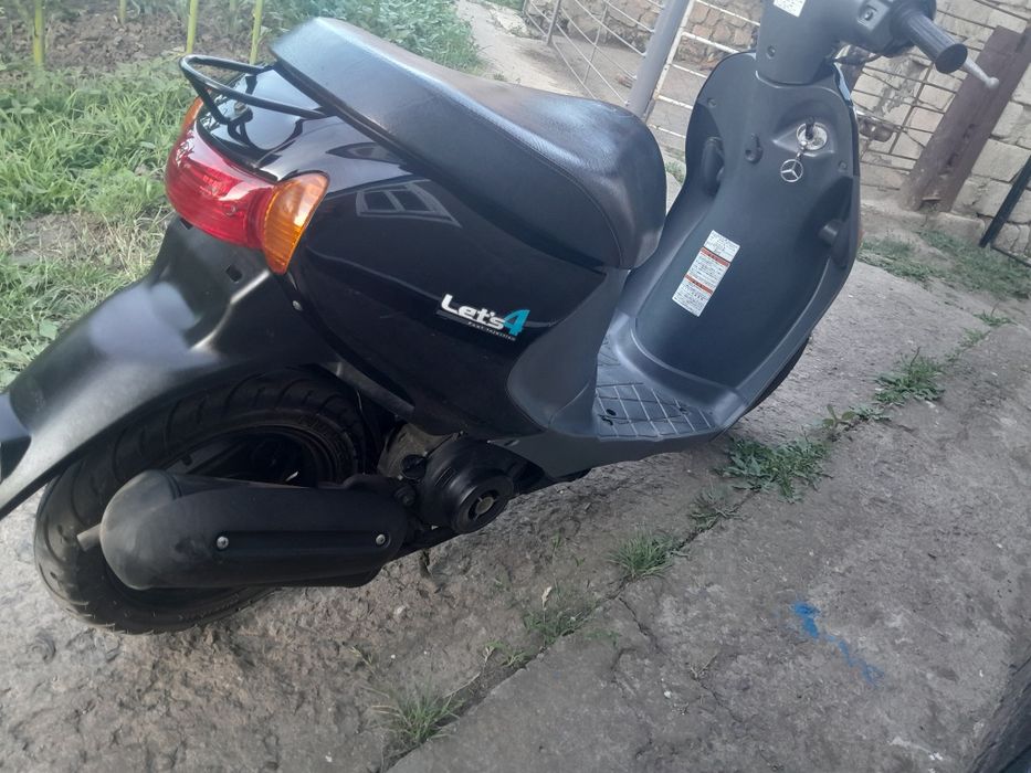 Скутер Suzuki Lets 4