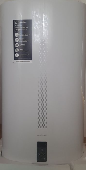 Продам бойлер Electrolux EWH100 Maximus WiFi на 100л.