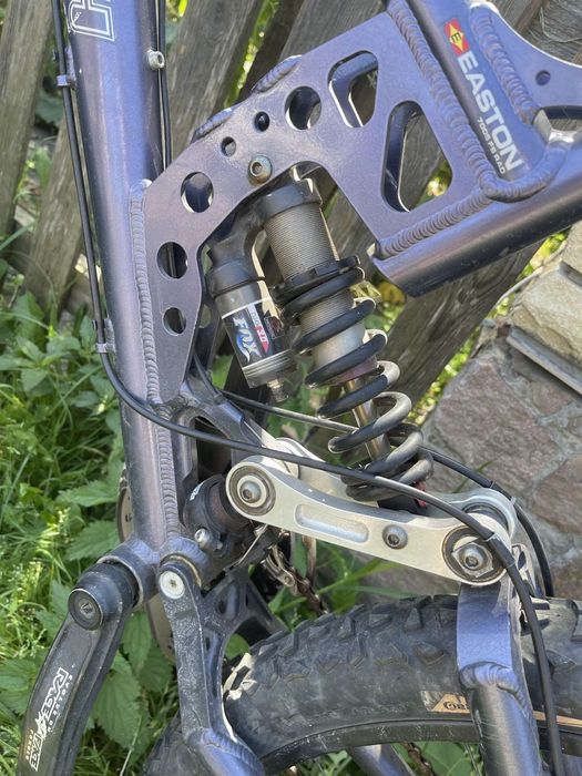 Двухпідвіс SWITCH