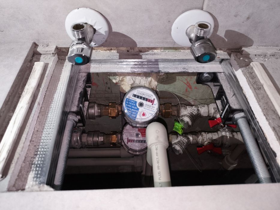 Простора 2 кімнатна квартира з ремонтом район Д