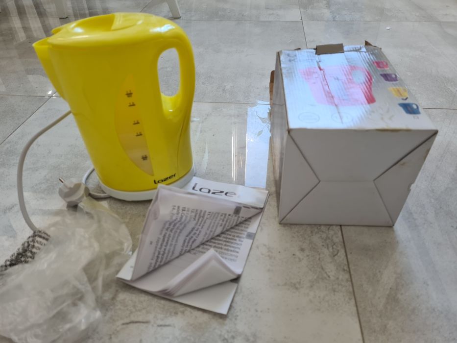 Nowy czajnik elektryczny nowy