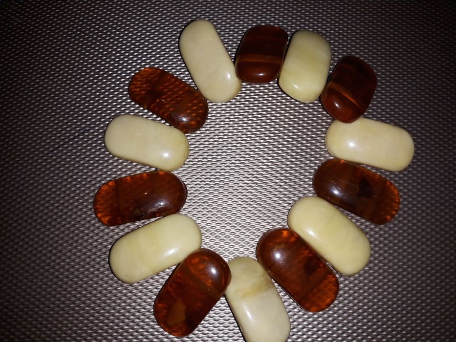 Продам янтарний бюжетери