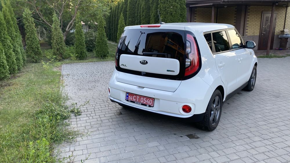 Продам електро KIA SOUL  EV