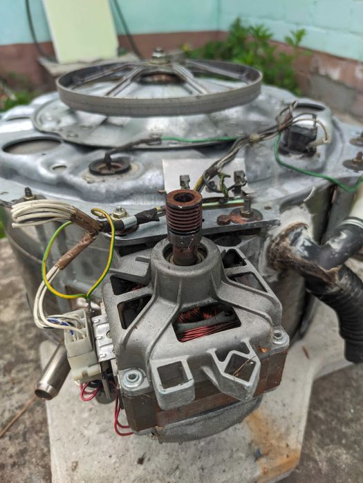 Двигун від пральної машини Candy C5.105  XT