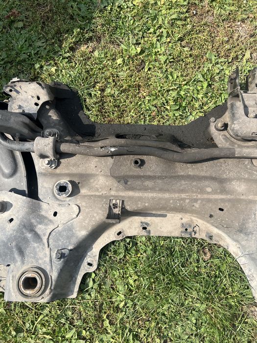 Peugeot Citroen 2.0 передня балка.