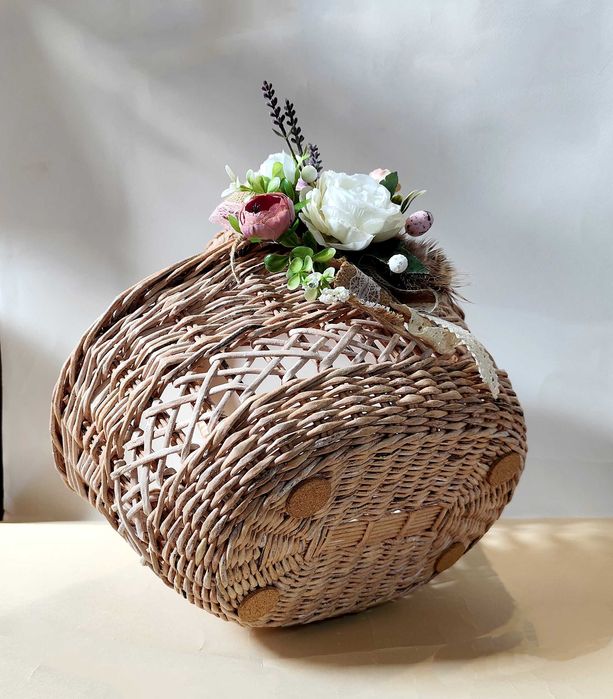 Кошик плетений святковий до свята