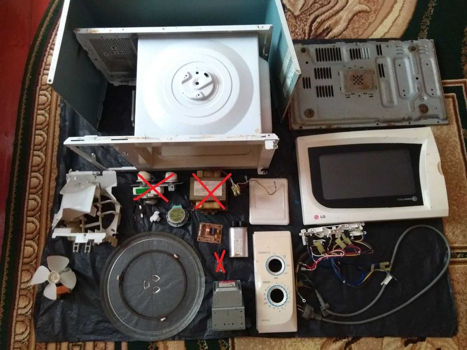 Микроволновка LG. Запчасти. Под разбор. Детали на запчасти.