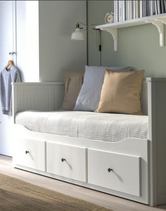 Cama individual/casal com 3 gavetas arrumação