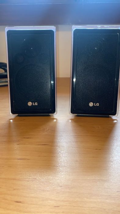 Colunas LG -como novas