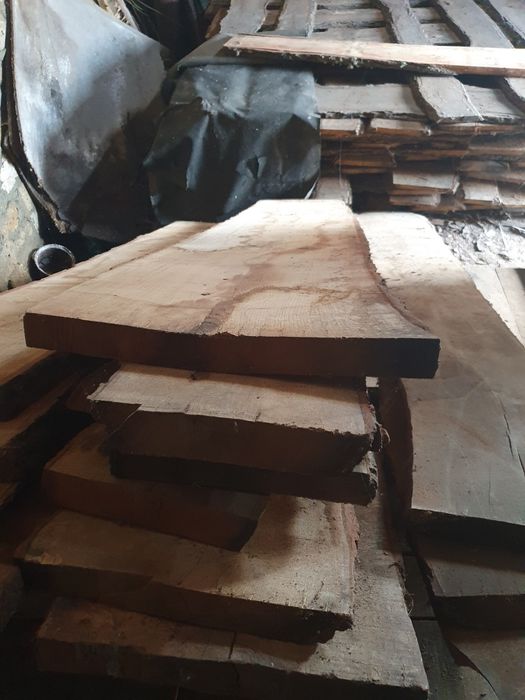 Дошка дубова необрізна 30мм та 50мм 1-3сорт 2,5м.  волога 12-14%.