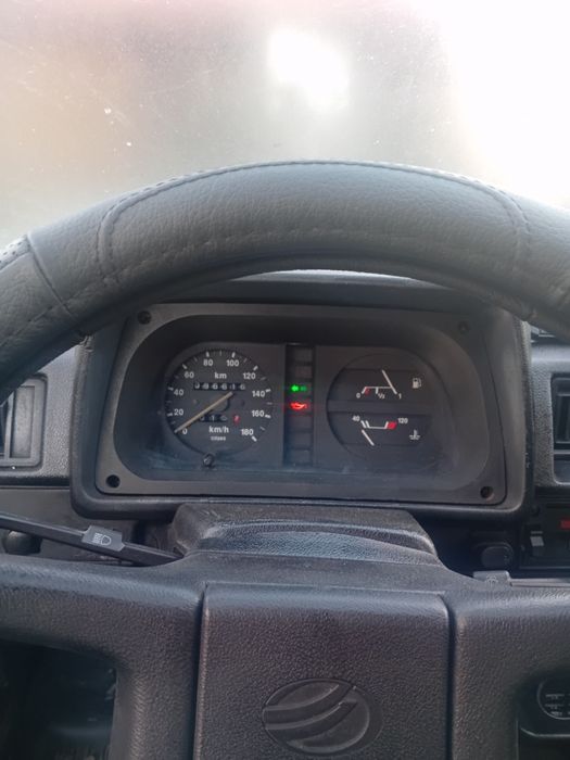 В продажі Таврія-1102