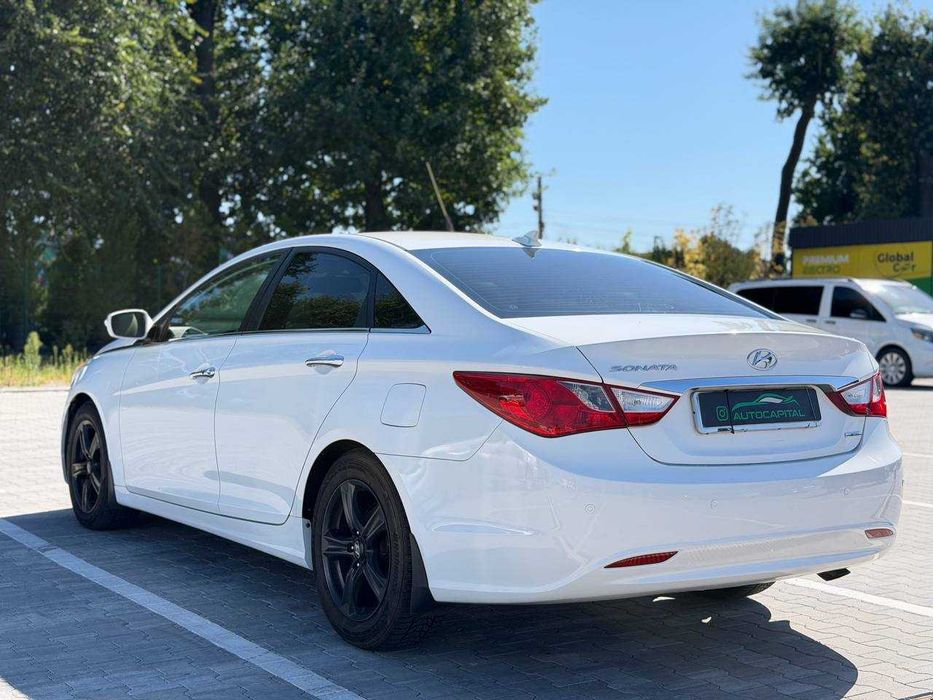 Hyundai Sonata 2013