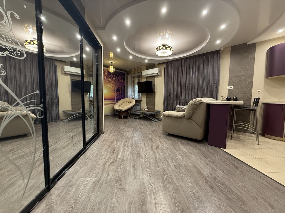 Продаю 2х к.кв. С автономным отоплением в Центре города.