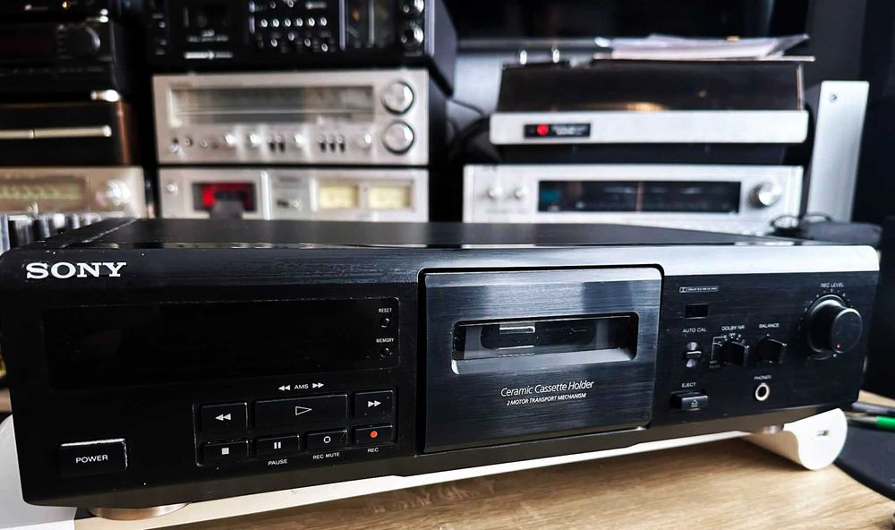 Mgnetofon DECK SONY TC-KE 300