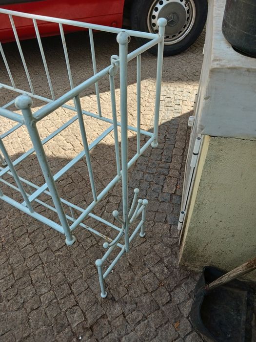 Cama em ferro   bebé