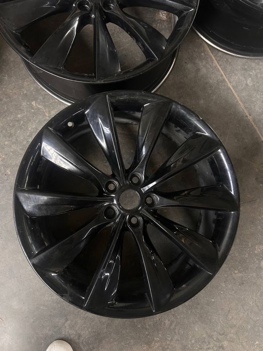 Диски R21 для Tesla Model S