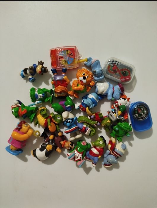 Іграшки кіндер лотом