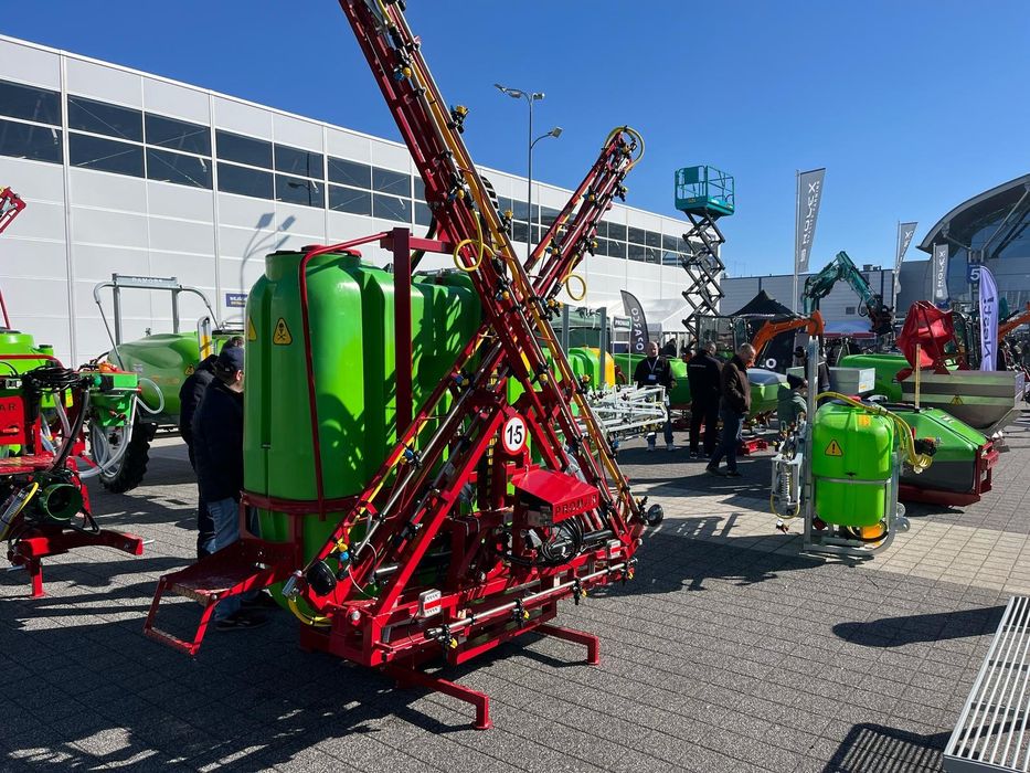 Opryskiwacze polowe zawieszane Promar