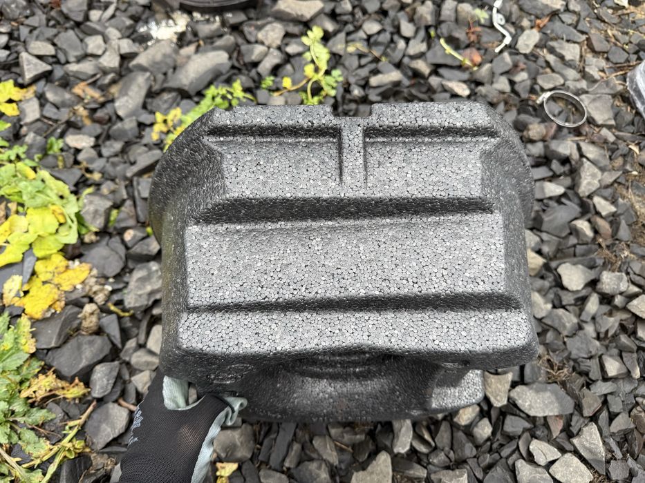 Органайзер гольф 5 шкода а5 ніша під домкрат крюк в запаску