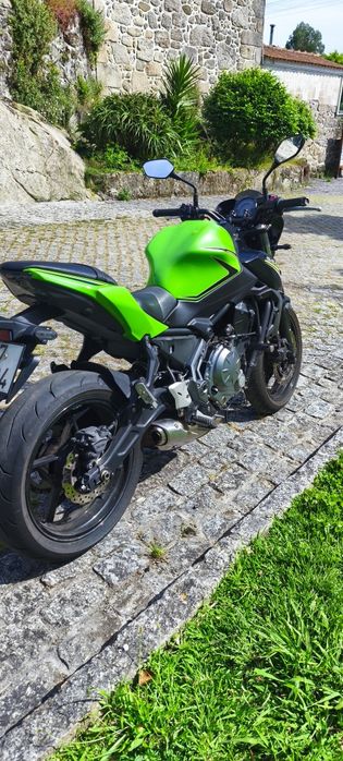 Kawasaki z 650 de 2019 deslimitada