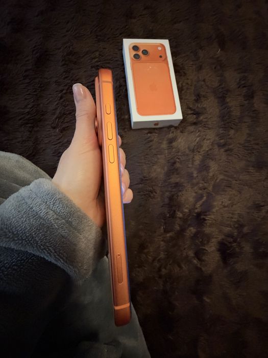 Продам iPhone 17 pro max физ сим