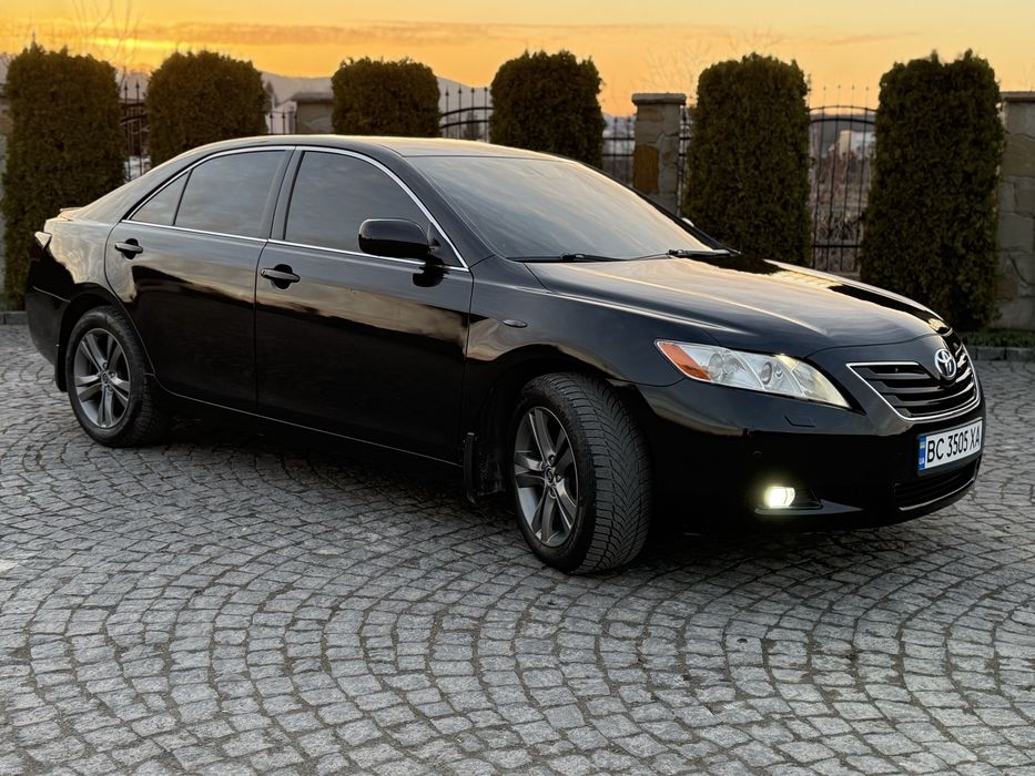 Тойота камрі 3.5 бензин 2008