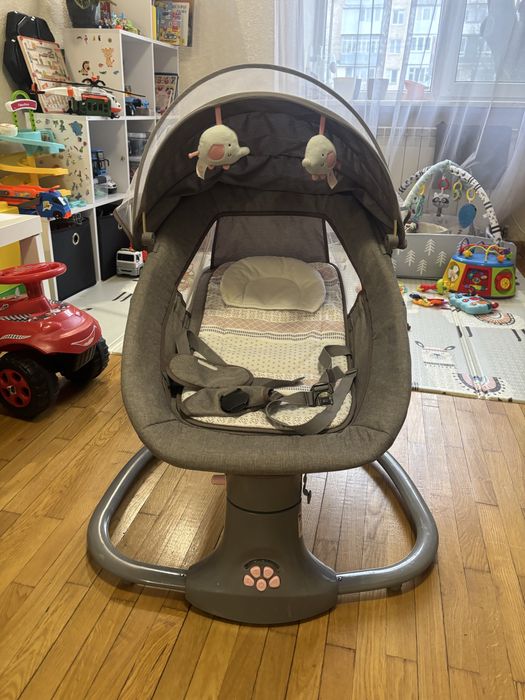 Заколисуючий центр Mastella