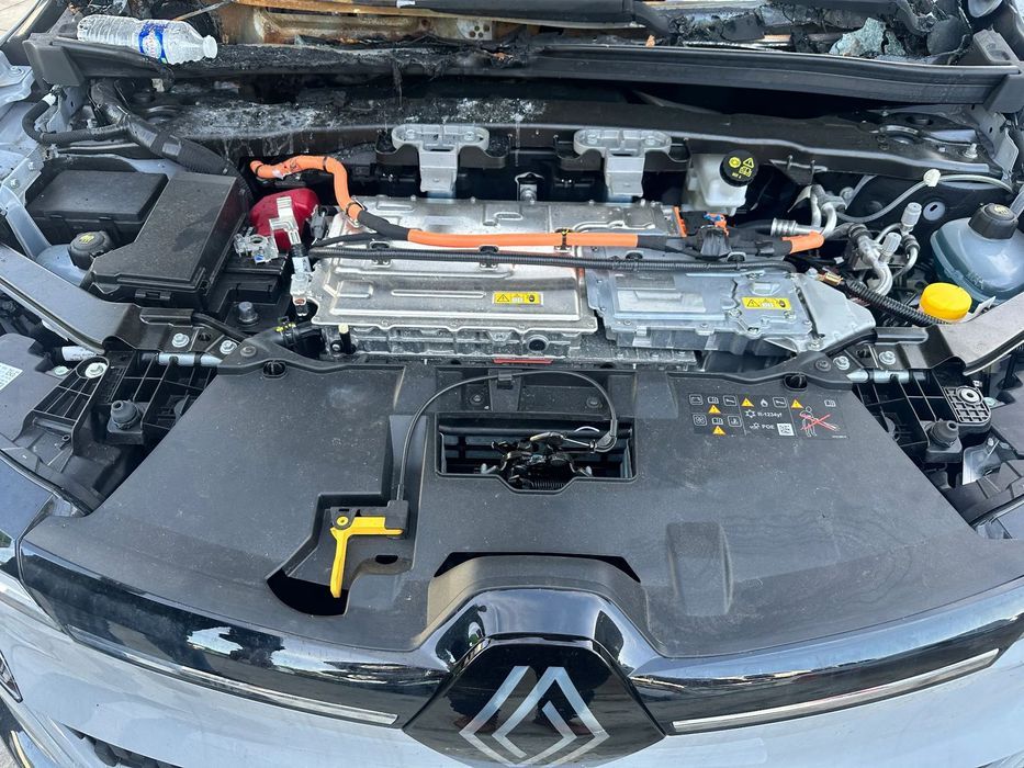 RENAULT MEGANE V E-TECH EV60 220 CV 2023 PARA PEÇAS