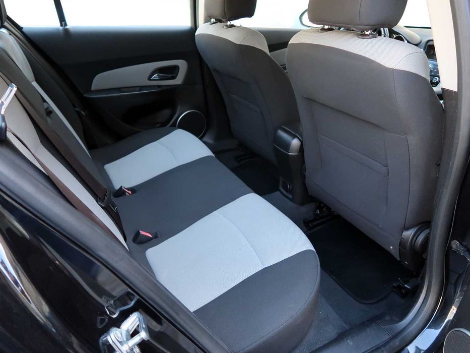 Chevrolet Cruze 1.6 LS 2011 em estado perfeito