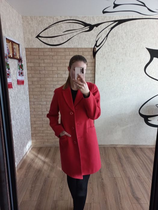 Коралове пальто.