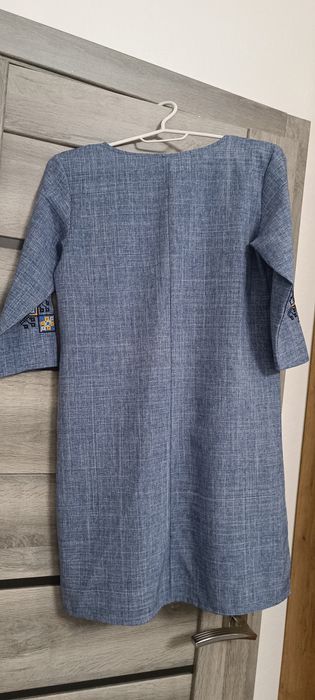 Вишите плаття в синьому кольорі