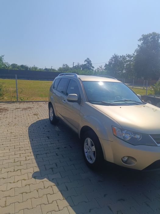 Mitsubishi Outlander II