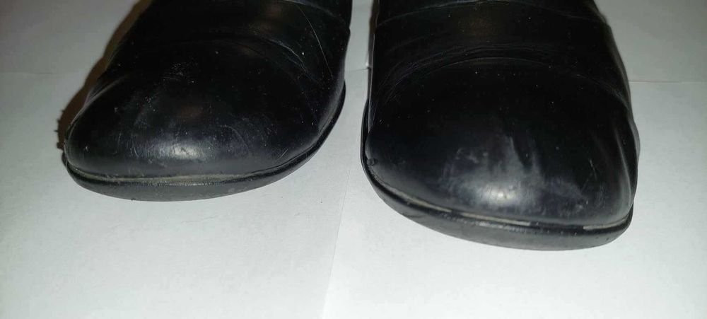 Sprzedam buty damskie Gino Rosi 38 skóra