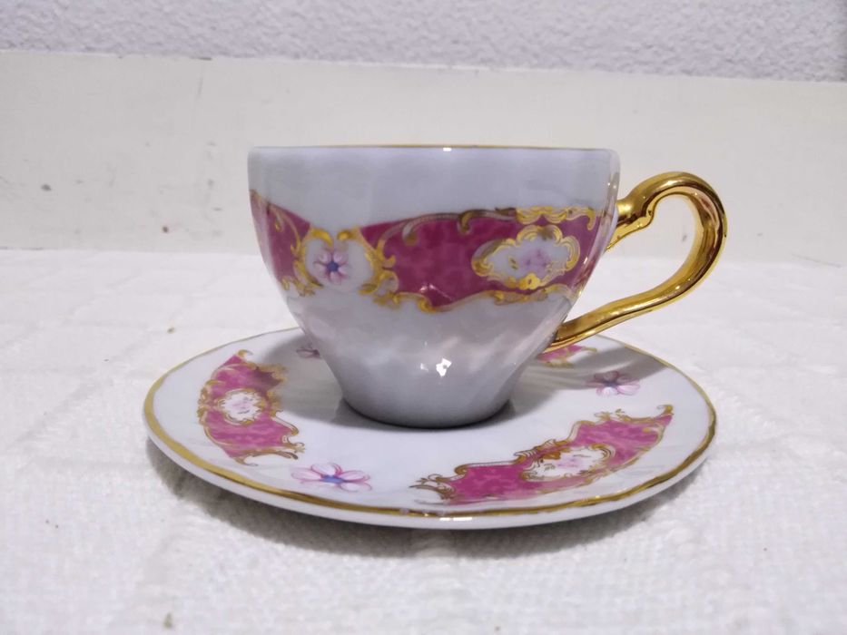 4 Chávenas + 4 Pires Várias Marcas