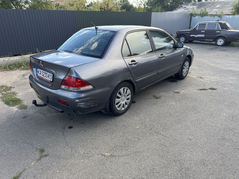 Mitsubishi Lanser