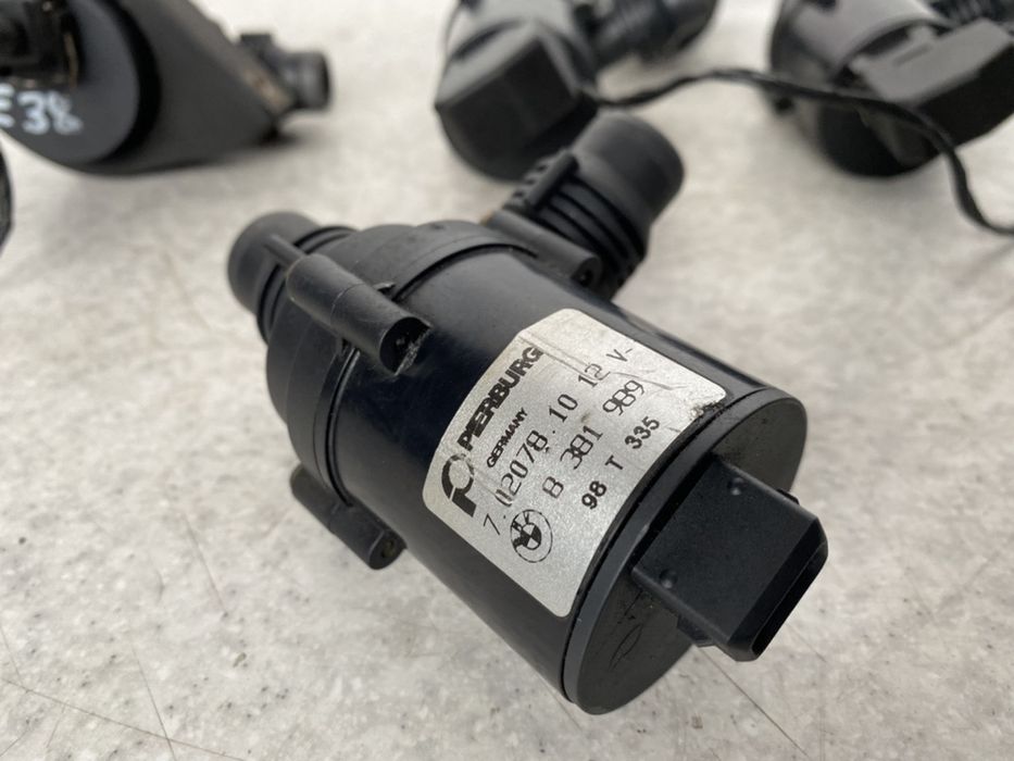 Водяна Помпа BMW 8381989 Pierburg Дополнительная Насос БМВ Е39 Е46 Е60