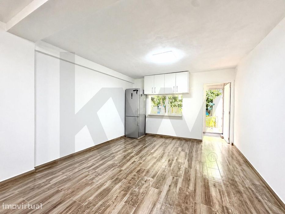 Andar De Moradia T3, Para Arrendamento Em Corroios