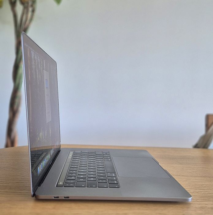 MacBook PRO 15 TouchBar 2019