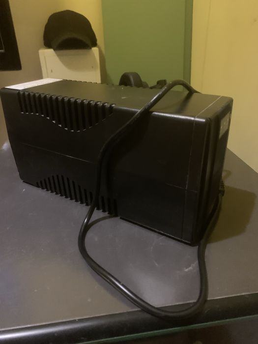 Продам бесперебойник дбж