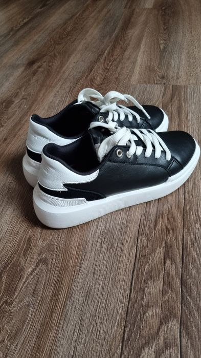 Buty sportowe sneakersy z naturalnej skóry