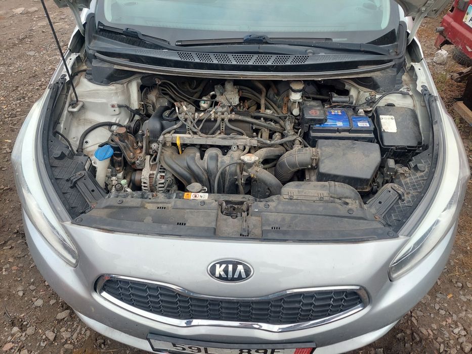 Разборка,шрот,запчастини kia ceed 2013