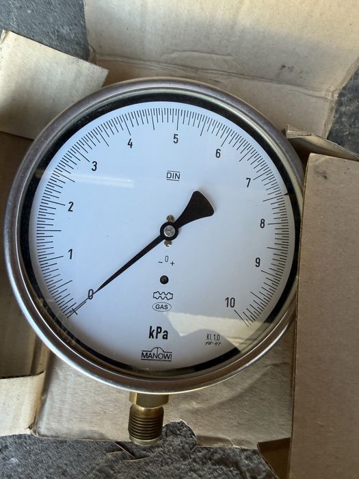 Zestaw manometrów 7 sztuk manometry gazowe